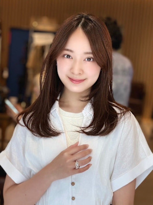 顔まわりレイヤースタイル