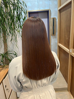 酸性ストレート／縮毛矯正