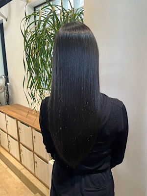 髪質改善トリートメント／ダークアッシュ