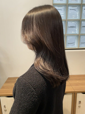 暗髪透明感カラー