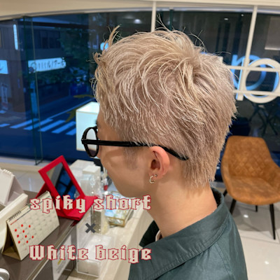 ！スパイキーショート×ホワイトベージュ！
