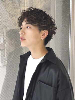 ツーブロックマッシュ×波巻きパーマ