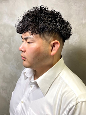 ツイスパ　スキンフェード　マッシュパーマ　バーバー