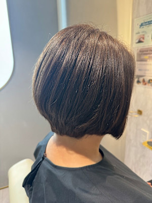 オリーブブラウン×ショートボブ 「銀座／個室』