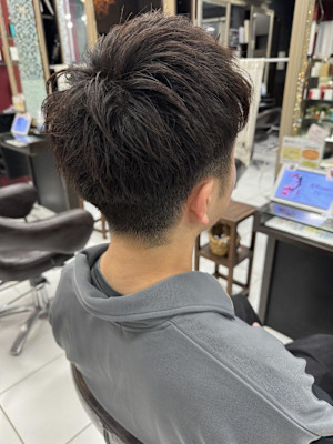 学割メンズ後頭部に丸みをだすカット【錦糸町北口】