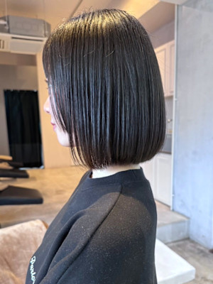 アッシュブラック　フェイスレイヤー　ショートブ ミニボブ