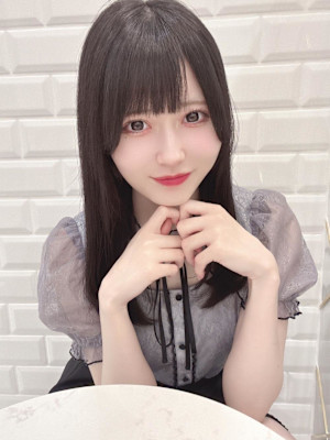 ナチュラルぱっつん×流しバング＊まゆ