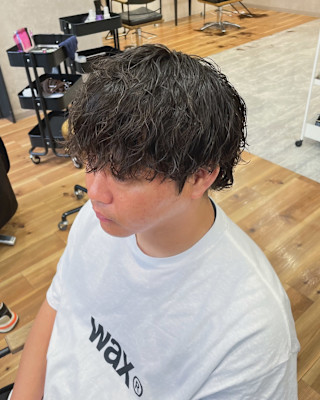 緩めのツイストスパイラルパーマ