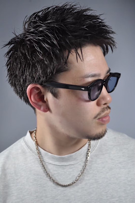 アップバングスパイキーショート