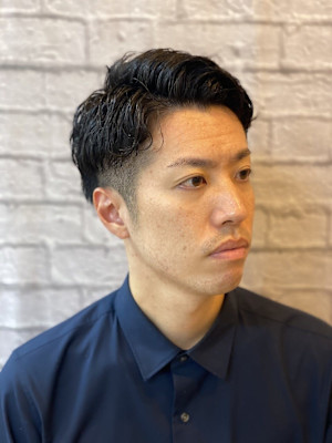 ふわっとかき上げ毛流れパーマ