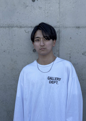 前下がりツーブロックマッシュ　