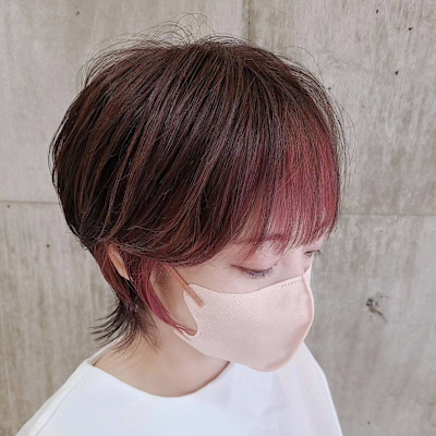 顔周りクリアピンクインナー×ショートウルフ