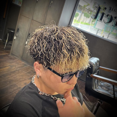 【前下がりツイスパ】