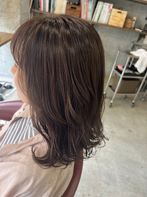 アッシュベージュ×ミディアムロブ