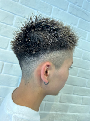 刈り上げフェードスタイル