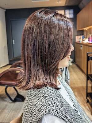 【マノハル スタイル】外ハネミディアム×ラベンダーベージュ