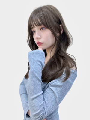 韓国風サイドバング艶感アッシュグレージュヨシンモリヘア