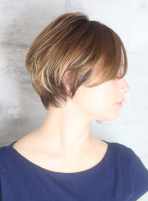 40代50代似合わせ小顔美髪シアーカラーカールショート