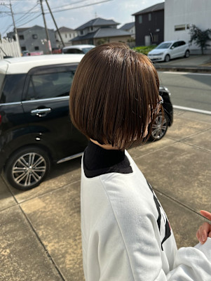 ショートボブ
