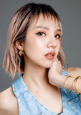 【バレイヤージュ ×インナーカラー× シースルーバング】