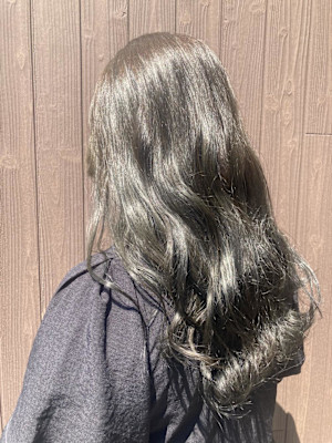 オリーブカラー