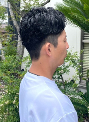 メンズカット　ダウンパーマ　刈り上げショート