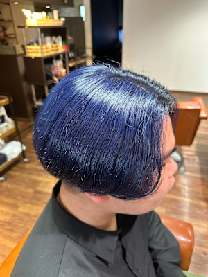 色で魅せる♪コバルトブルー♪