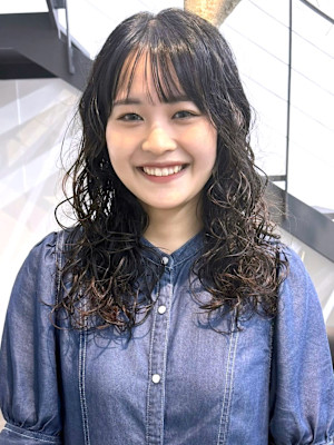 エアリーウェーブ　　ダメージレスパーマ　セミロング