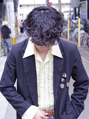 波巻スパイラルパーマショートレイヤーマッシュツーブロック