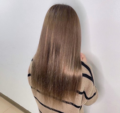 アッシュベージュ