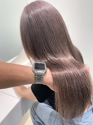 くすみピンクグレージュ