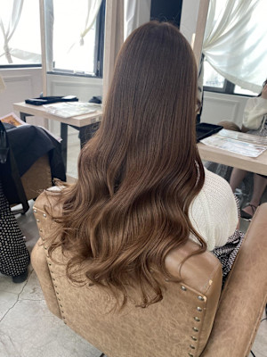 黒髪/グレーベージュ/レイヤーロング/前髪パーマ