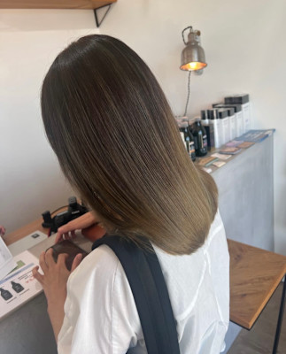 グラデーションブリーチダブルカラーハイライトミディアム