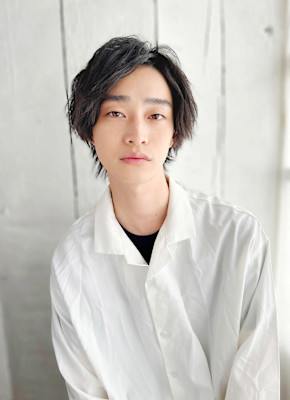 20代30代40代　黒髪×シークレットパーマ