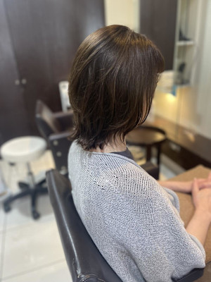 ミディアムレイヤースタイル