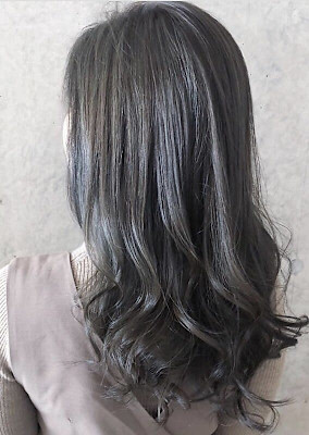 カーキアッシュ(退色後の色も綺麗なライムベージュ系カラー)