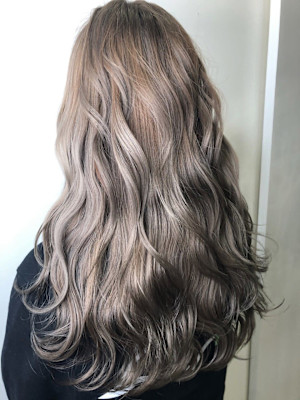 立体感がこなれ感の決め手!ハイライトで外国人風に