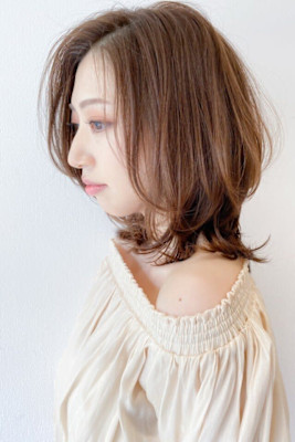 伸ばしかけの方におすすめ★大人のレイヤーカット