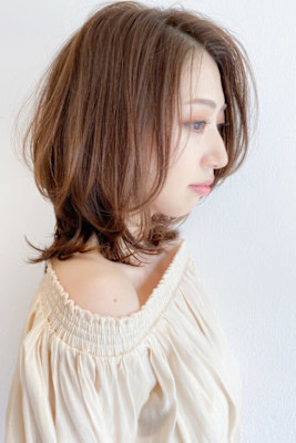 ミディアム×大人のレイヤーカット