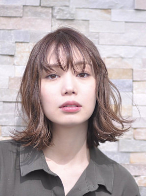 垢ぬけ叶うピンクグレージュ（グレー×ベージュ）