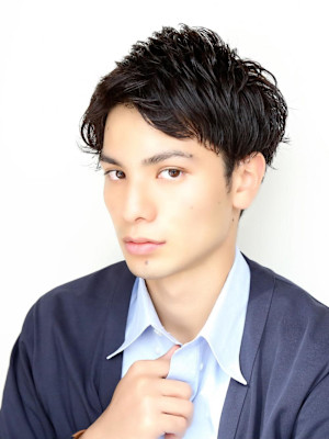 カット/ヘッドスパ/メンズ/眉毛/パーマ/マンツーマン