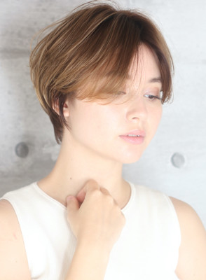 40代50代似合わせ小顔美髪シアーカラーカールショート