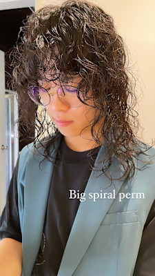 マッシュウルフ　ビッグスパイラルパーマ
