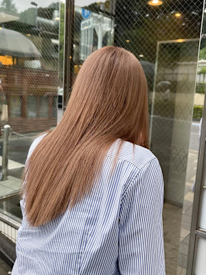 シルクベージュカラー