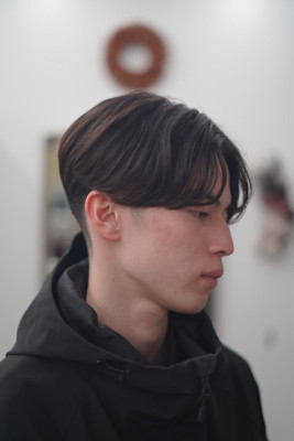 カット　パーマ　フェード　シェービング　ヘッドスパ