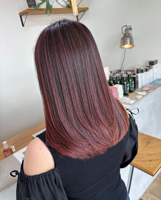 ピンクグラデーションブリーチダブルカラーハイライト