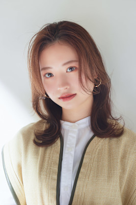 ニュアンス外はねミディアム/上野/上野駅