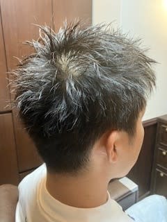 立たせるショートスタイル