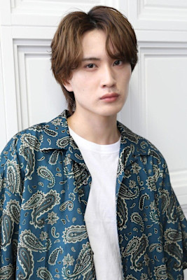 アップバング　センターパート　BTS風