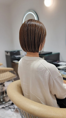 ボブショートでスッキリに！